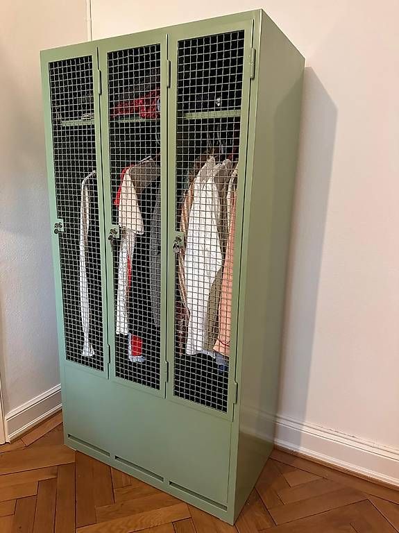 Garderobe: Industrie Vintage Spind – Gebraucht aus Basel von rit_l8k7 1