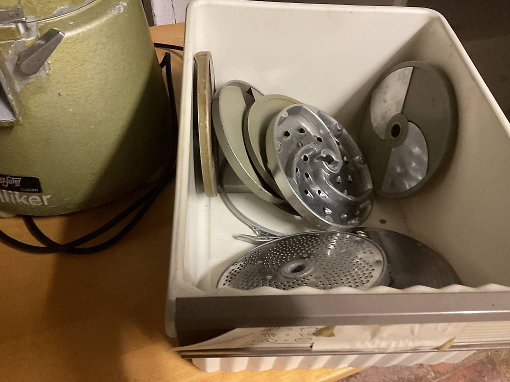 Appareils de cuisine: Anliker gemüseschneider  – D'occasion à Bürglen TG par jap_dcm6 1