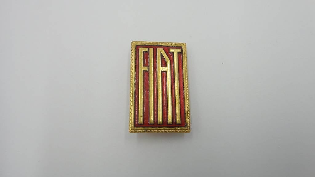Fiat Placchette & Badge: FIAT années 60 – Usato da Lausanne venduto da mic_nf2y