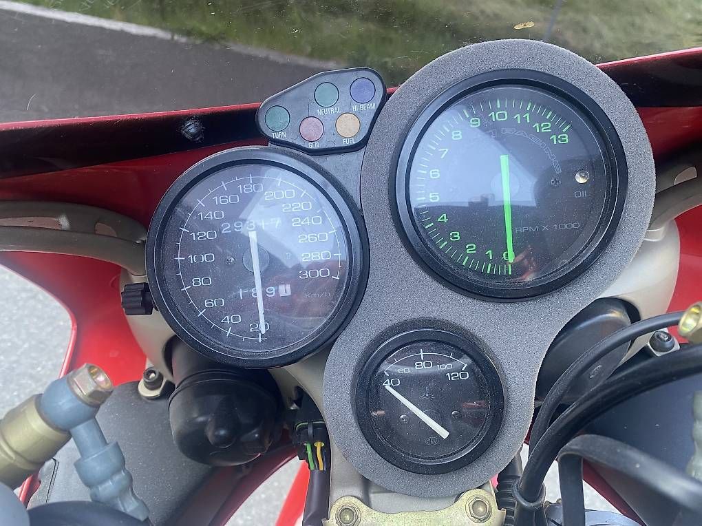 Strada: Ducati 916 Desmo Quattro Monoposto – Usato da Schattdorf venduto da wyllis 1