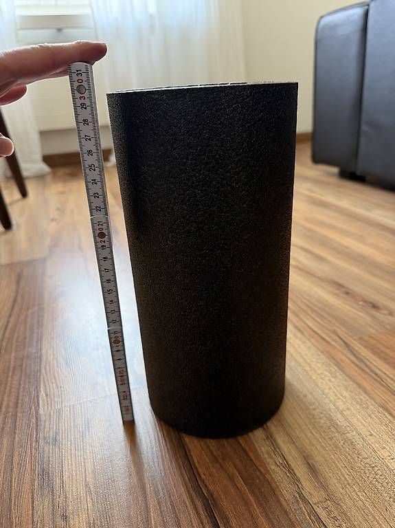 Blackroll Dispositivi per massaggi: BLACKROLL Faszienrolle  Schwarz – Usato da Zürich venduto da My_little_boutique