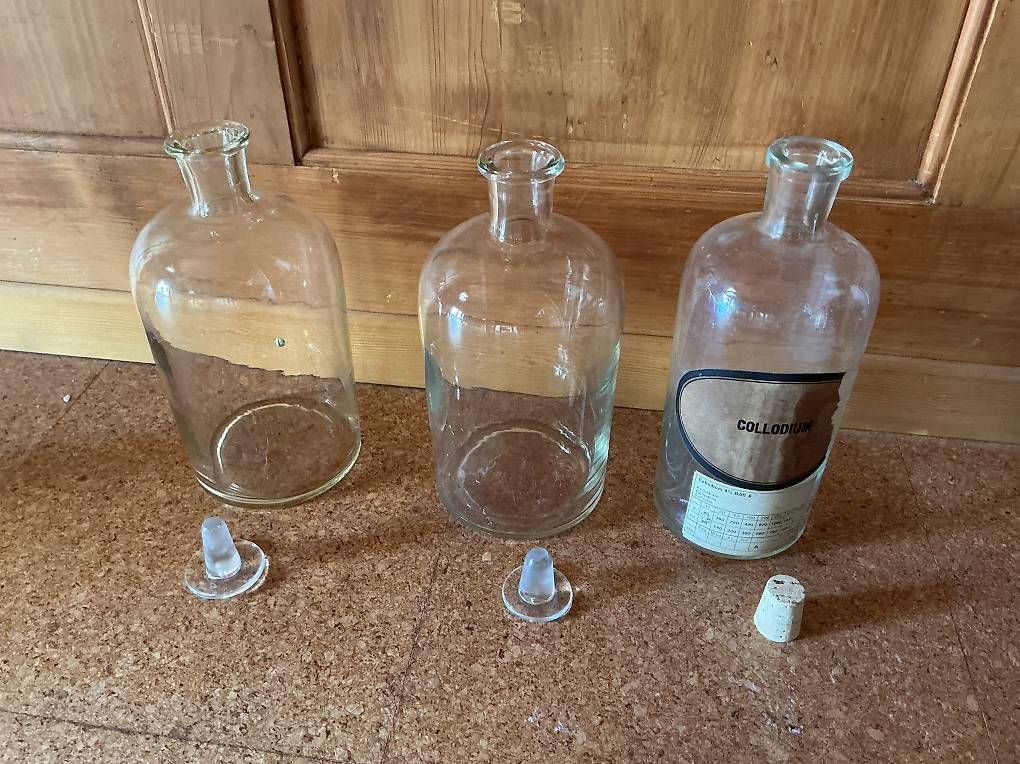 Accessori da laboratorio: Alte Apothekerflaschen – Usato da Liebefeld venduto da Faktum 1