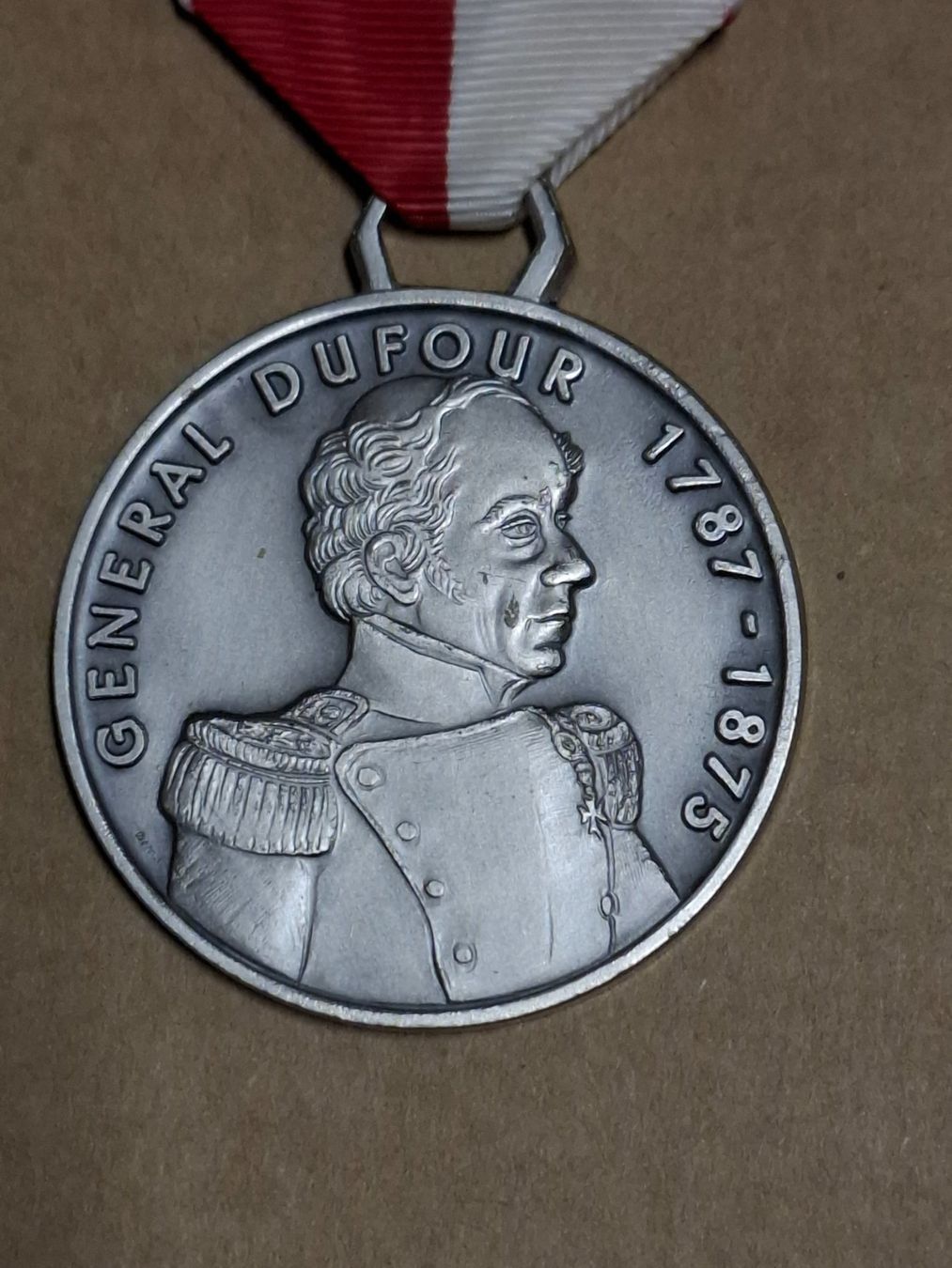 Medaglie: General Dufour (D11) – Usato da Schwanden GL venduto da Suvorov