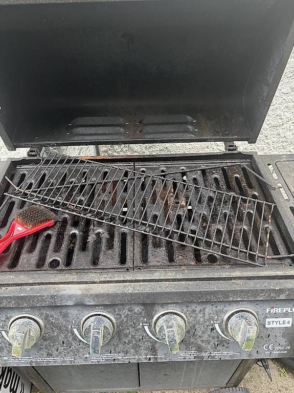 Grills: Gasgrill – Gebraucht aus Flamatt von MelodieMay 1