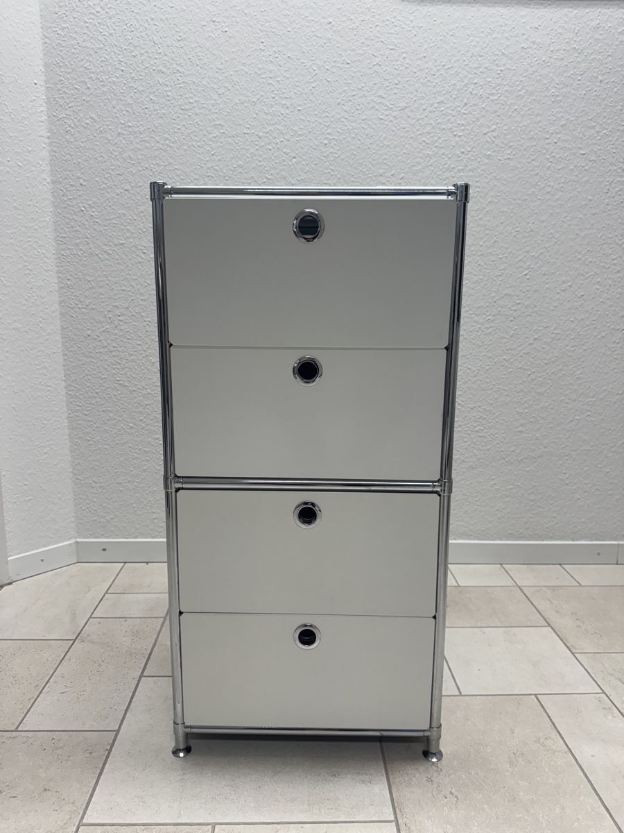 Cassettiere: Design Highboard Kommode Metall Chrom – Usato da Zürich venduto da Privat13