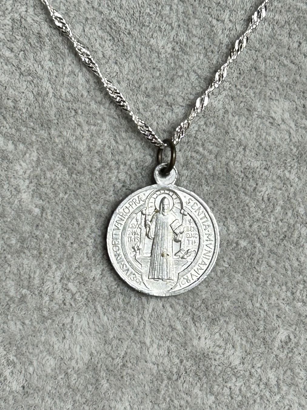 Ciondoli: Kette mit Jesus Anhänger – Usato da Dittingen venduto da Bellevista 5