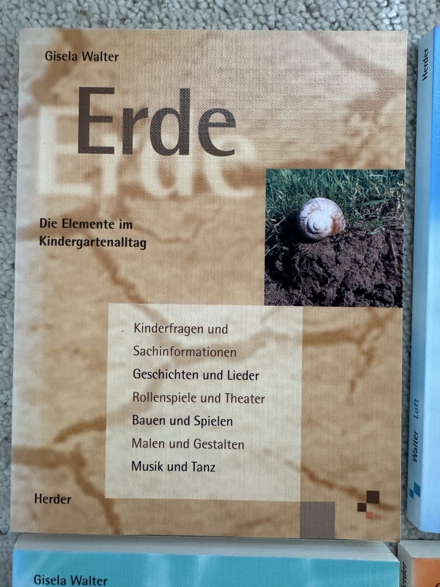 Libri: Gisela Walter: Elemente im Kindergarten - Buch "Erde" – Usato da Mörschwil venduto da car_k6yz 2