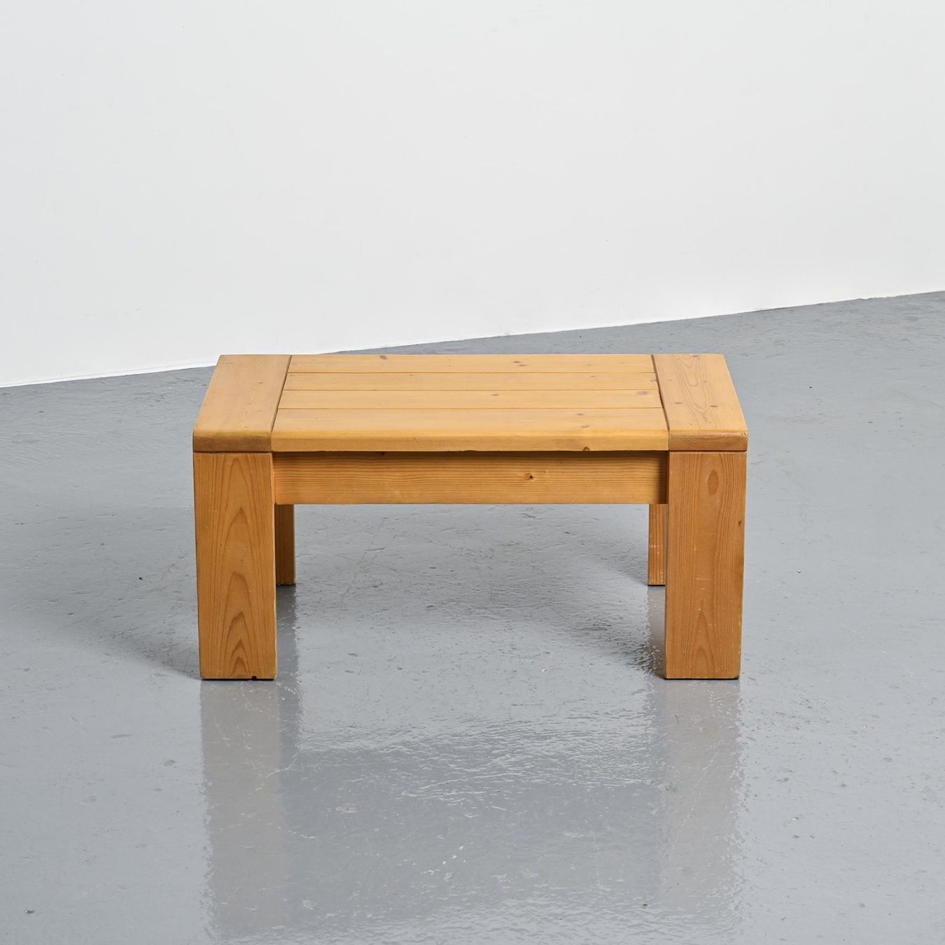 Tavoli: Table basse Les Arcs pour Charlotte PERRIAND, circa 1970 – Usato da VILLEURBANNE venduto da PATEREDELAGANDOUZE 6