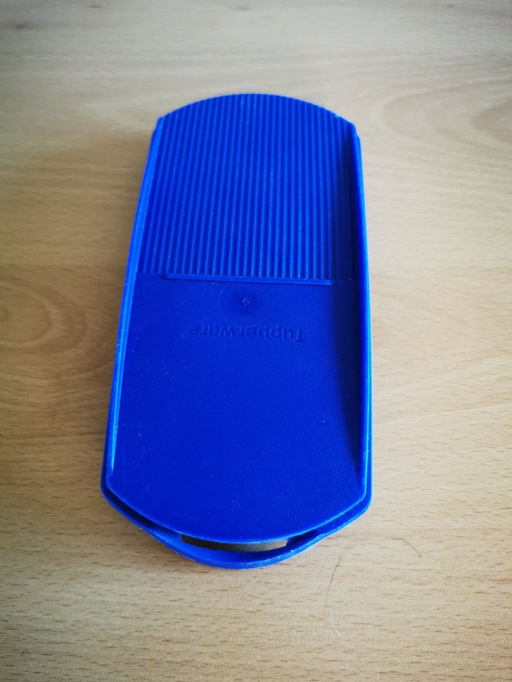 Tupperware Contenitori & Simili: Tupperware Eidgenosse 1L – Difettoso da Konolfingen venduto da olijan13 3