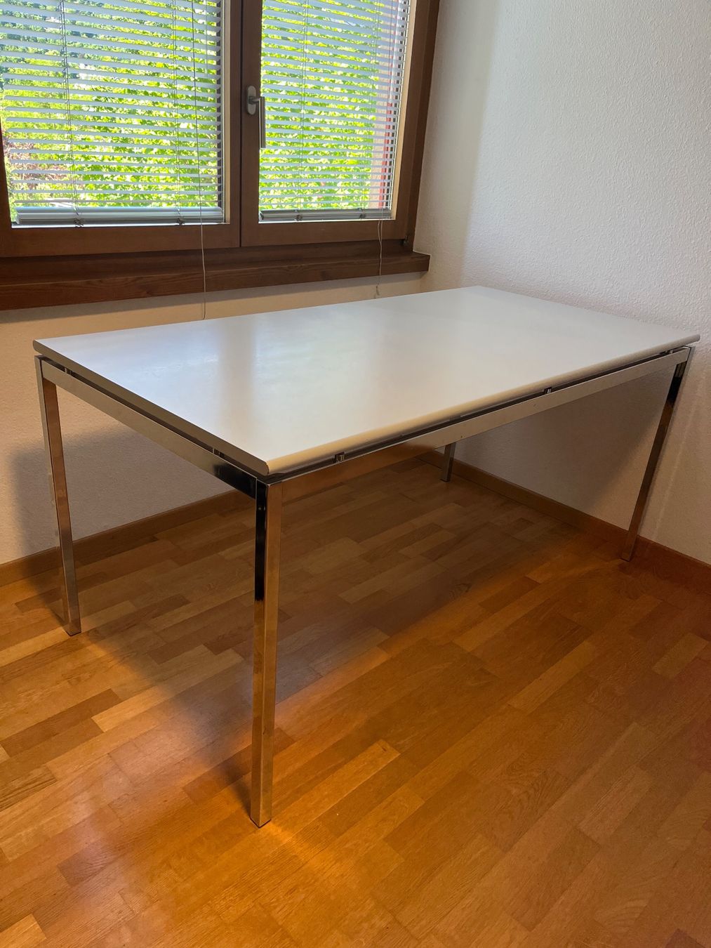 Scrivanie: Edler Bürotisch – Usato da Ennetbaden venduto da royalhighness 1