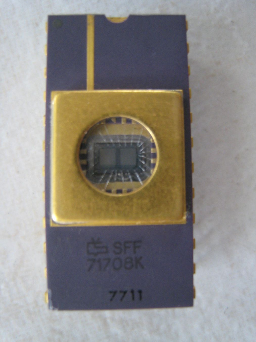 Componenti elettronici: *****  RAM SFF71708K = 2708 – Nuovo (secondo la descrizione) da Villaz-St-Pierre venduto da Ubid