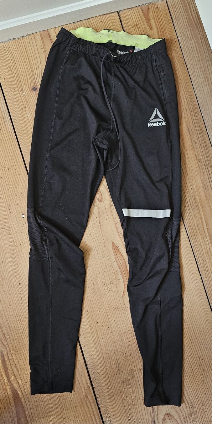 Reebok Leggings: Reebok Speedwick Laufhose, Grösse M, Schwarz – Usato da Winterthur venduto da Svahnen 1