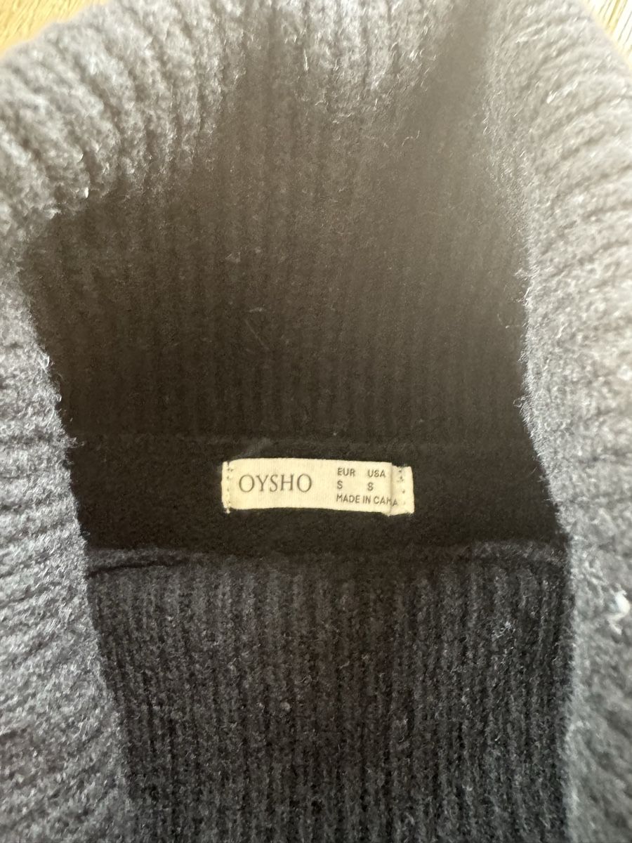 Oysho Maglioni & Felpe: Oysho Rollkragen Strickpullover schwarz Gr. S – Usato da Altendorf venduto da PiaLang 1
