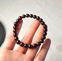 Bracelet en grenat naturelle 7mm