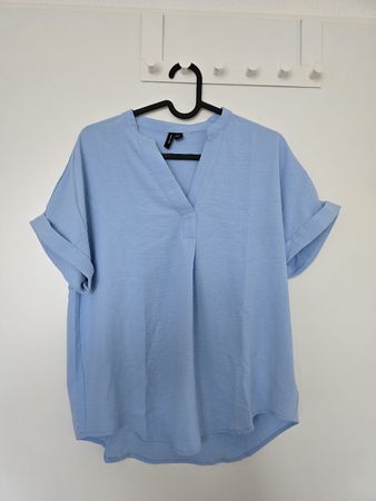 Luftig leichte Shirt-Bluse von Vero Moda Gr. XS hellblau