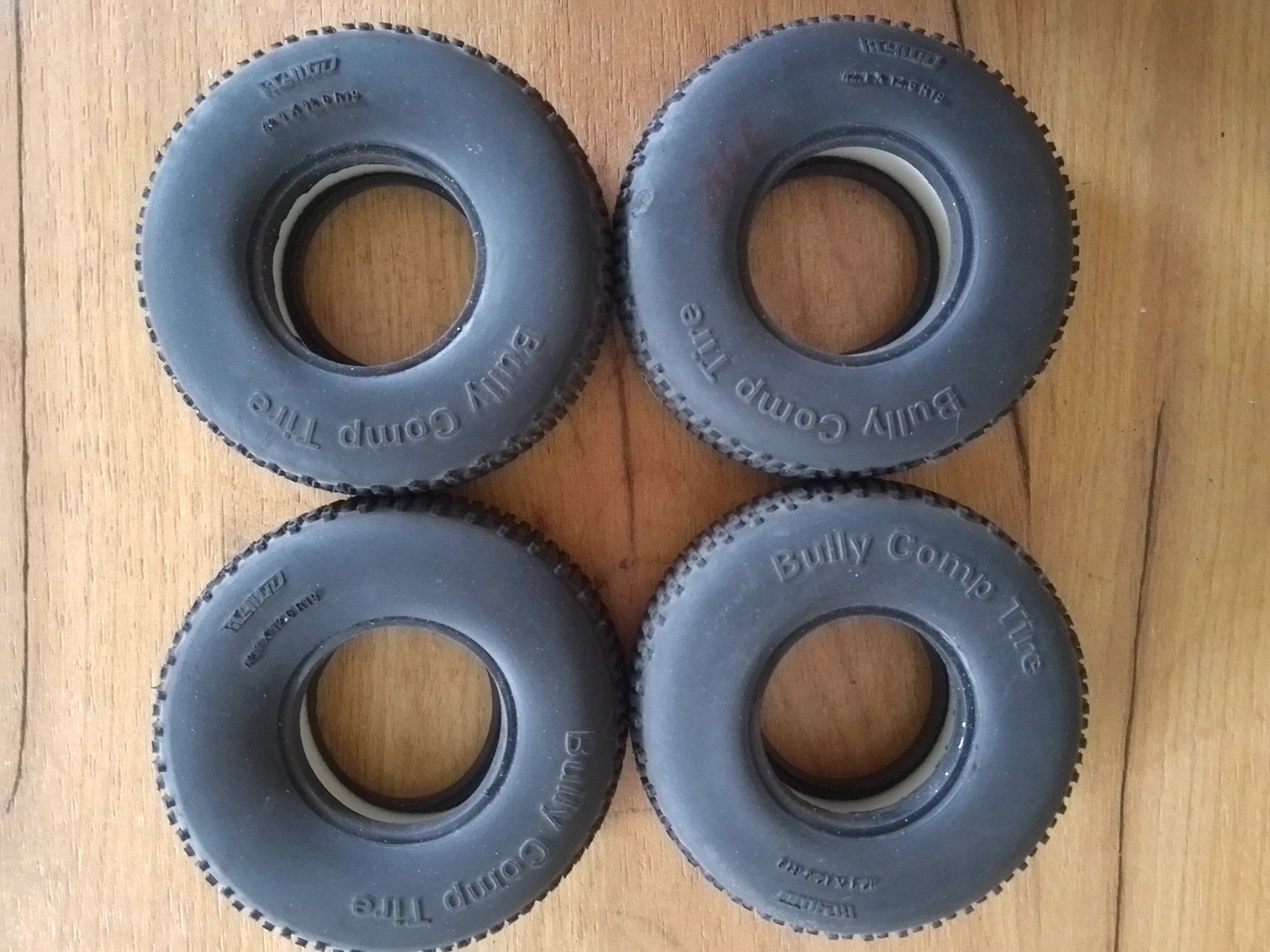 RC4WD Modellismo RC: Rc4wd Tire Bully Comp 1.9" – Usato da Fully venduto da Suisse-crawler
