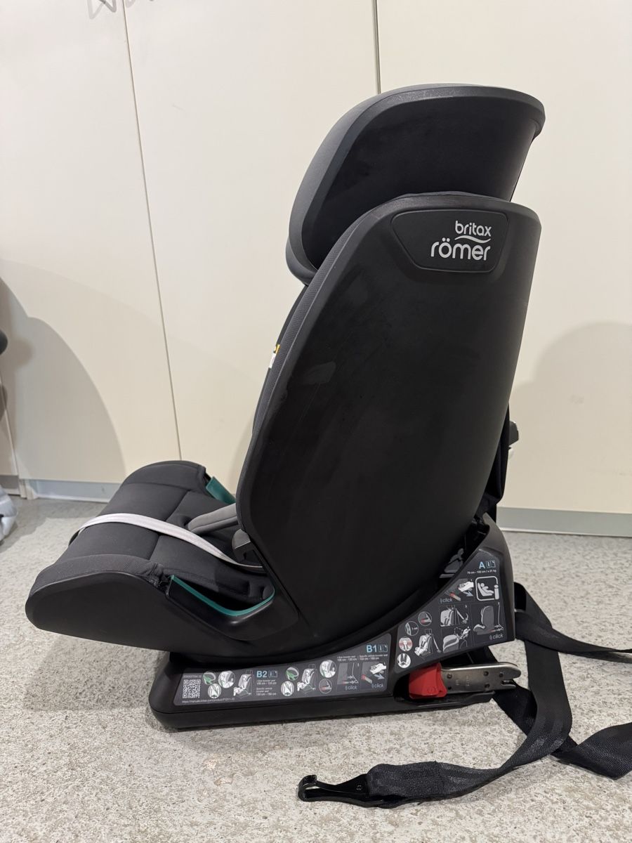 Britax Römer Seggiolini per auto: Britax Römer Kindersitz – Usato da Wohlenschwil venduto da susburg 2