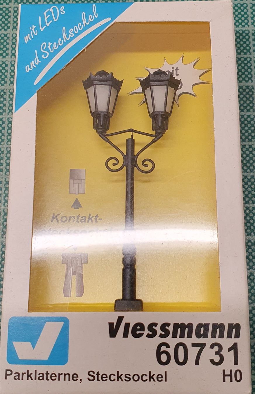 Viessmann Modellini di ferrovie: Viessmann 607031 Parklaterne Doppel – Nuovo e nell'imballaggio originale da Malters venduto da minitrix79