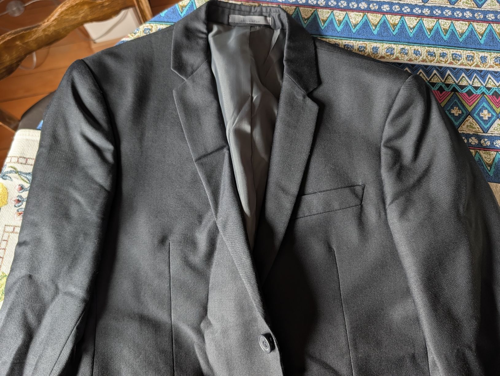 Anzüge: Calvin Klein Black Suit Jacket and Pants Size 48 – Gebraucht aus Zürich von jor_68rp 2