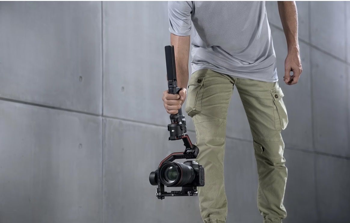 DJI Action Cam: DJI RS3 Gimbal mit Auto Lock Achsen, neu – Nuovo e nell'imballaggio originale da Brienz BE venduto da shcul 3