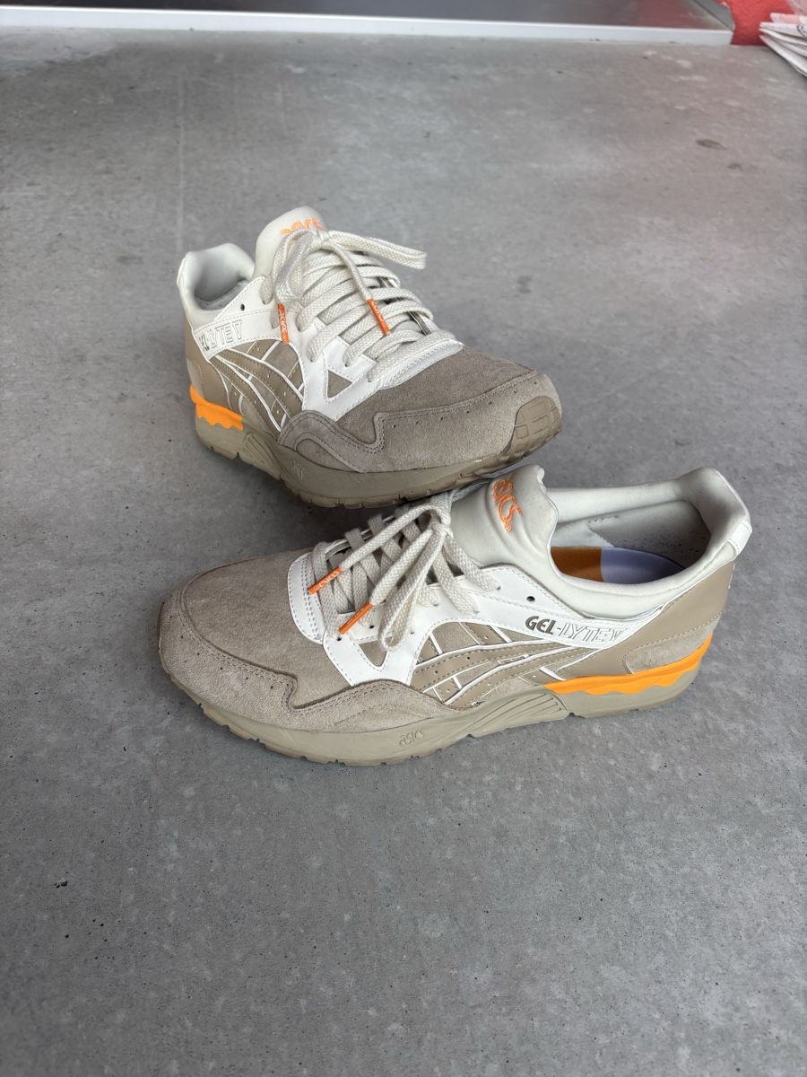 Asics Scarpe da uomo: Asics Gel Lyte V beige – Usato da Châtelaine venduto da Cartoon19