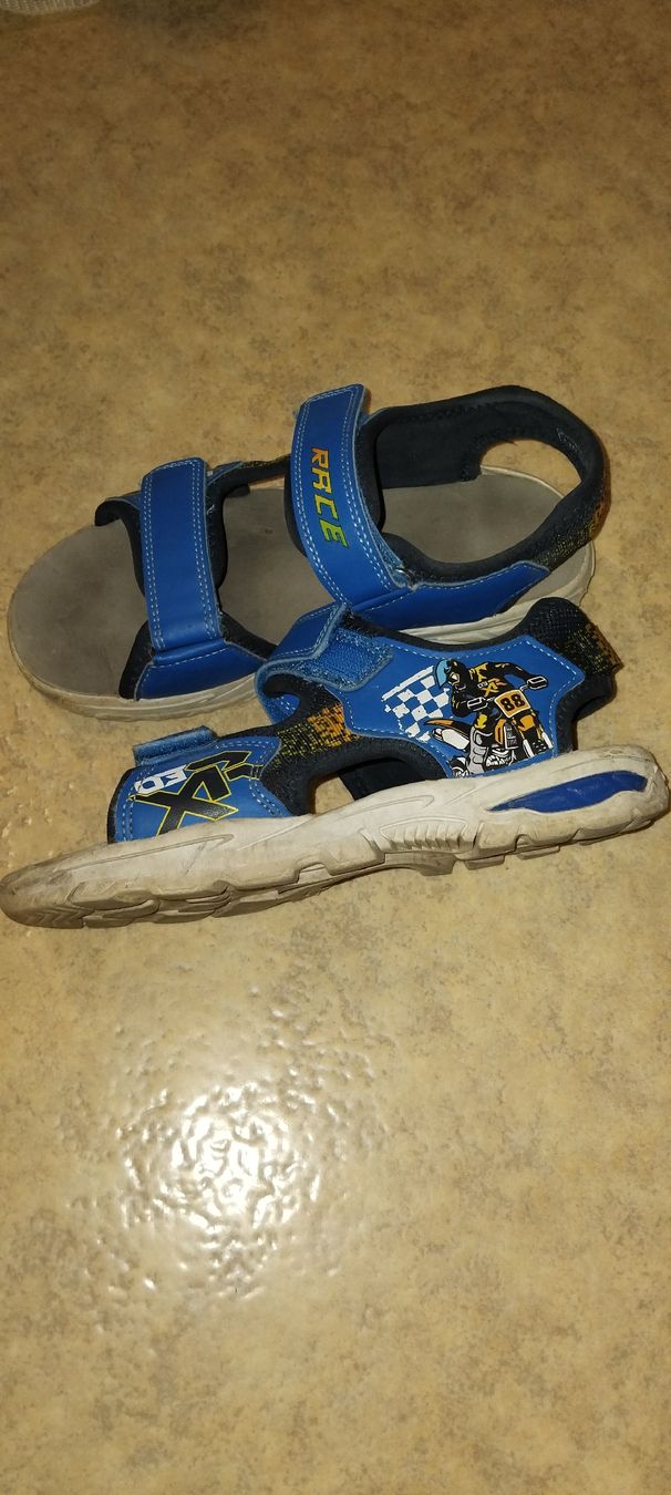 Dosenbach Chaussures garçon: Sandalen – D'occasion à Betschwanden par mel_yrp5 1