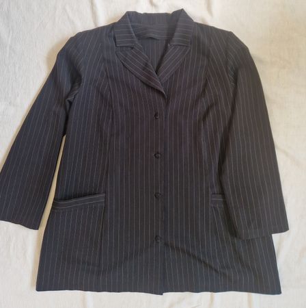 Schwarzer Blazer 44, Nadelstreifen, Top Zustand
