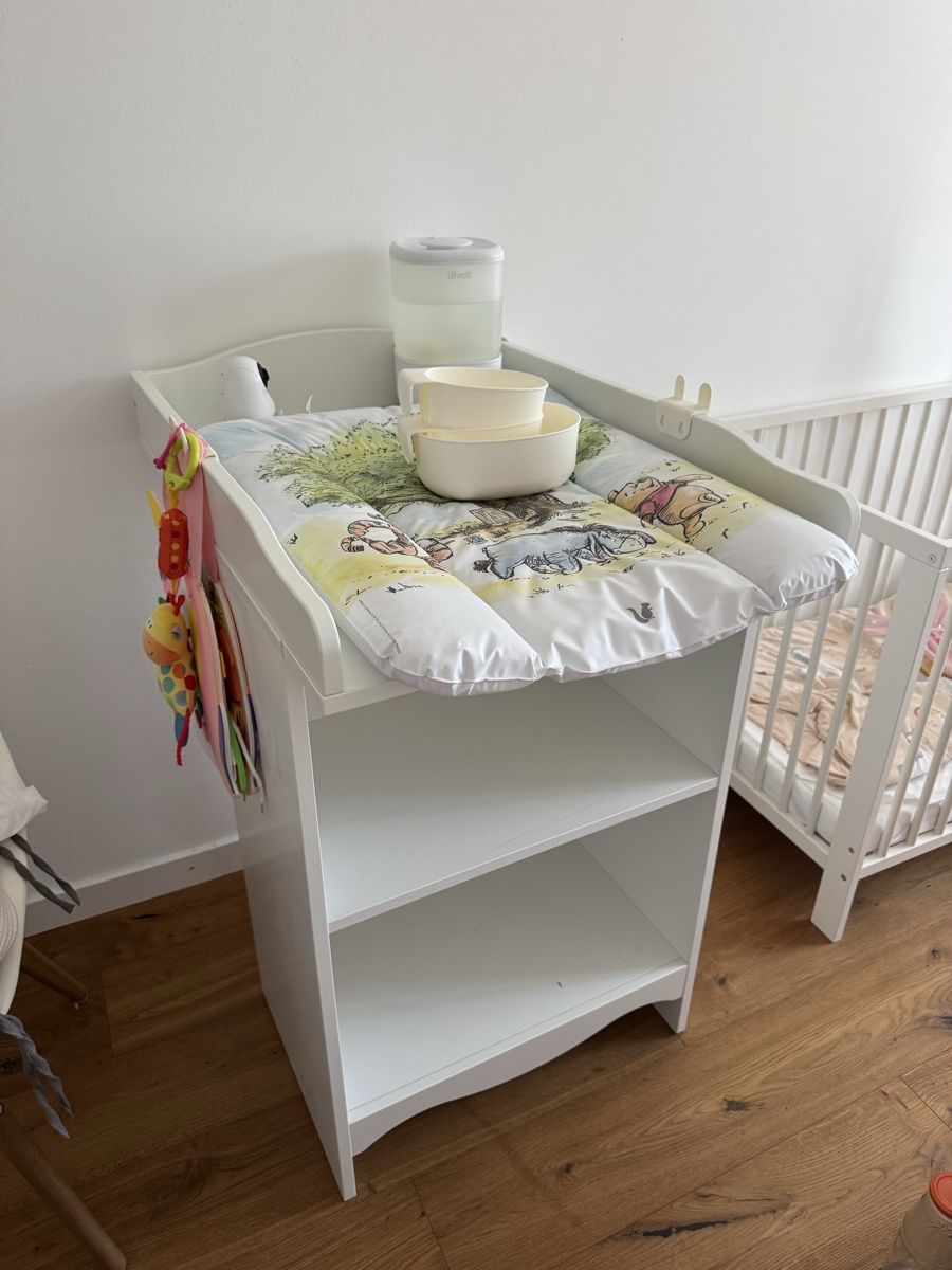 Ikea Wickeltisch & Zubehör: Baby changing table – Gebraucht aus Rüschlikon von ele_l2bx