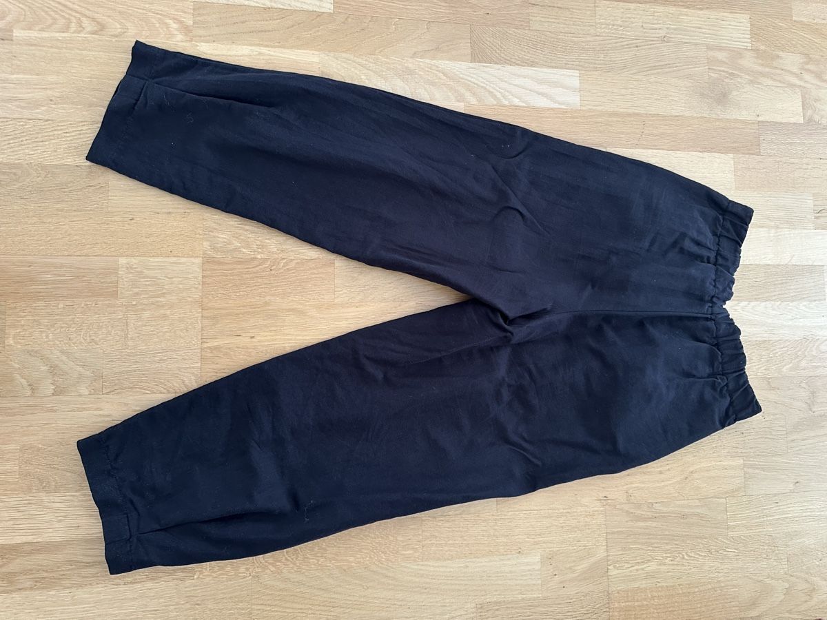 Zara Hosen: Leinenhose Zara 36 schwarz  – Gebraucht aus Rüschlikon von 8942Oberrieden 2