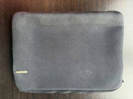 Incase Laptop Hülle 13" Zoll, Schwarz, Top Zustand!