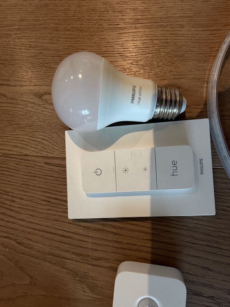 Philips Lampen: Philips Hue Smart Home Set Bridge Lampen Sensor Switch – Gebraucht aus Küsnacht ZH von olgig 8