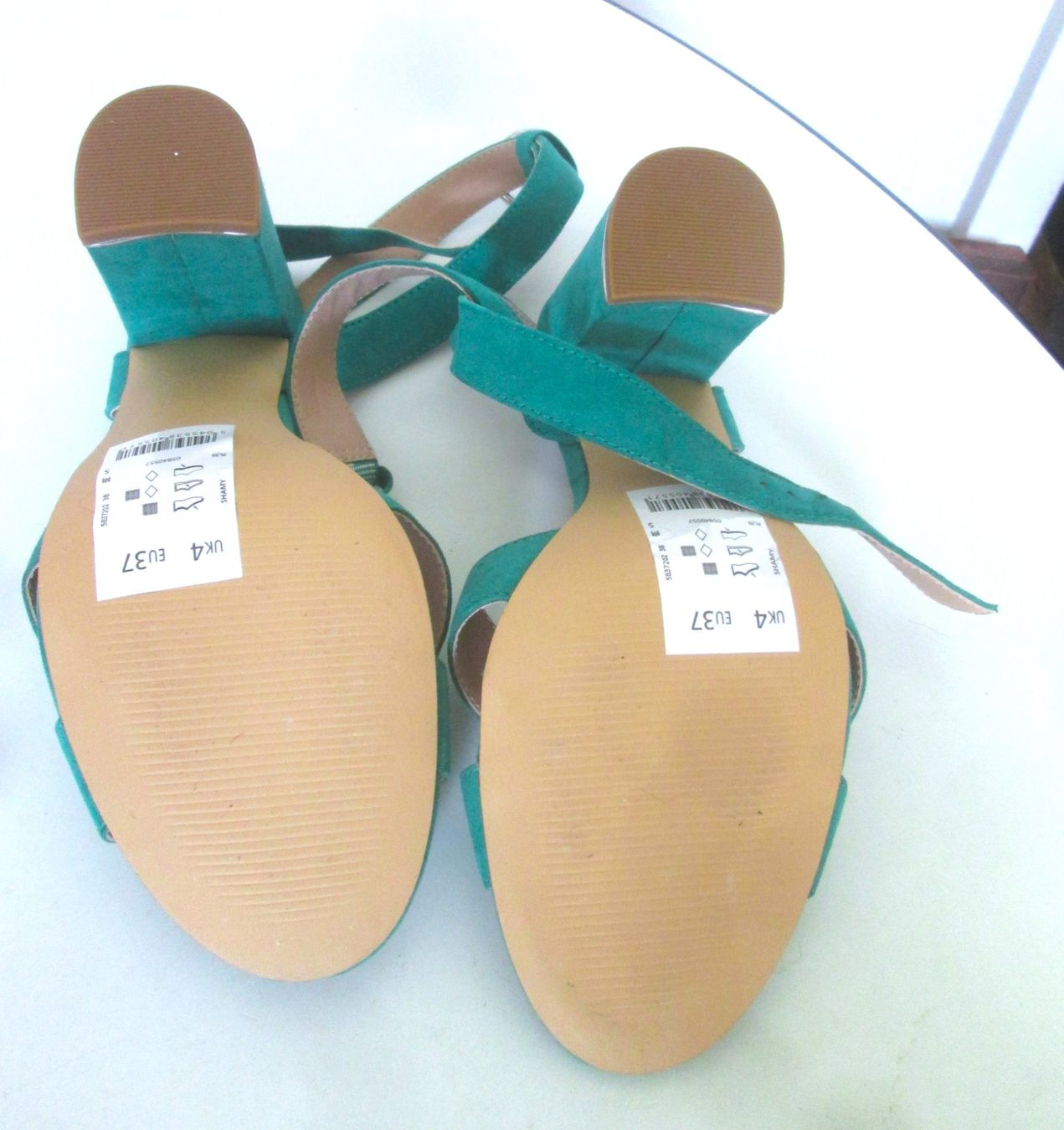 New Look Scarpe da donna: Sandalen New Look, Größe 37, neue – Usato da Sementina venduto da babucia 3