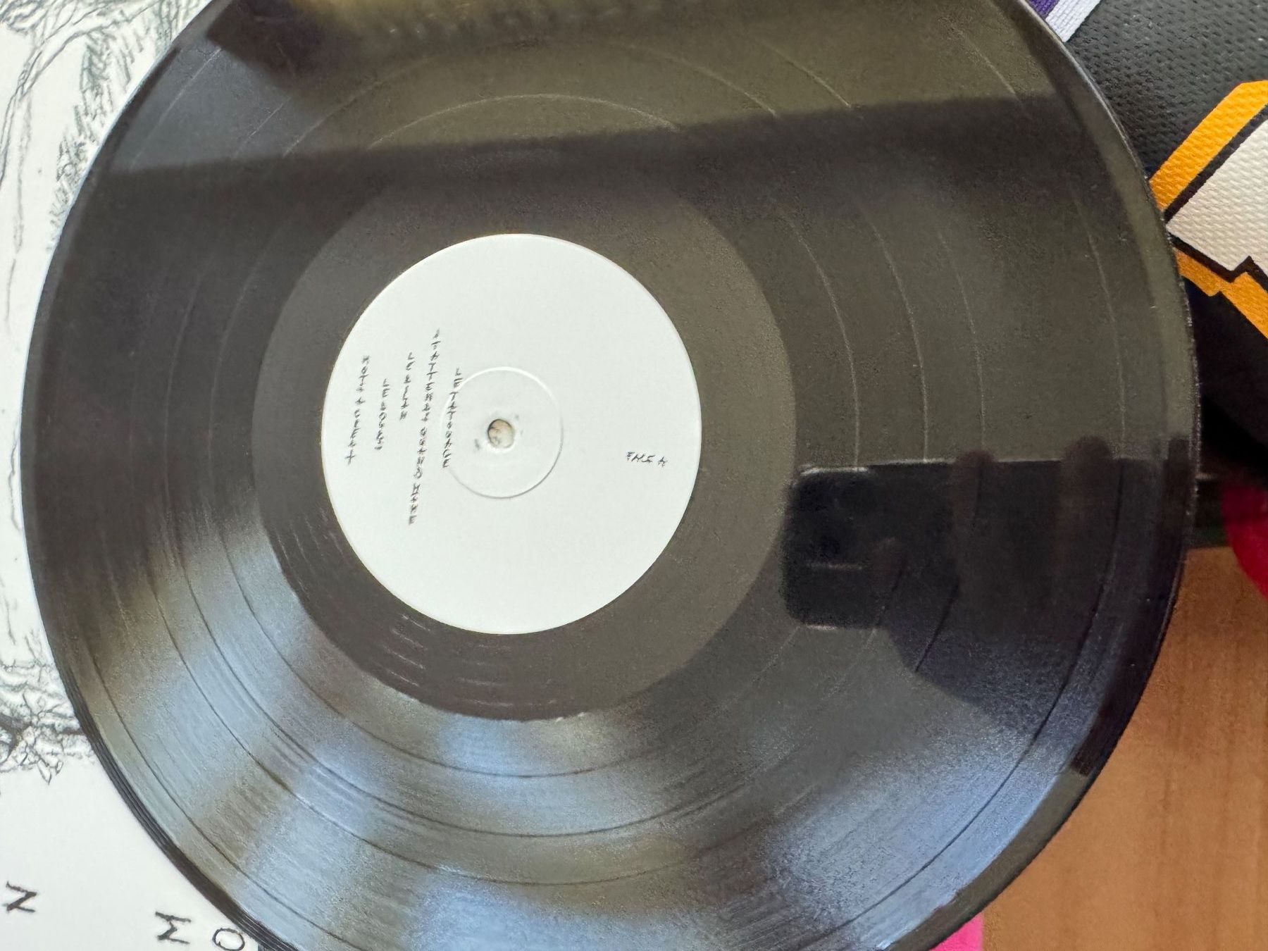 Dischi in vinile: YVAN MOTS A CREDIT LP – Usato da Delémont venduto da pinguino6 3