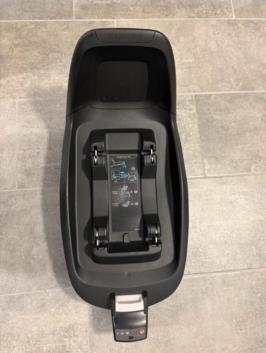 Maxi-Cosi Auto-Kindersitze: Maxi-Cosi Babyschale mit Isofix Basisstation – Gebraucht aus Frauenfeld von MiggiO 4