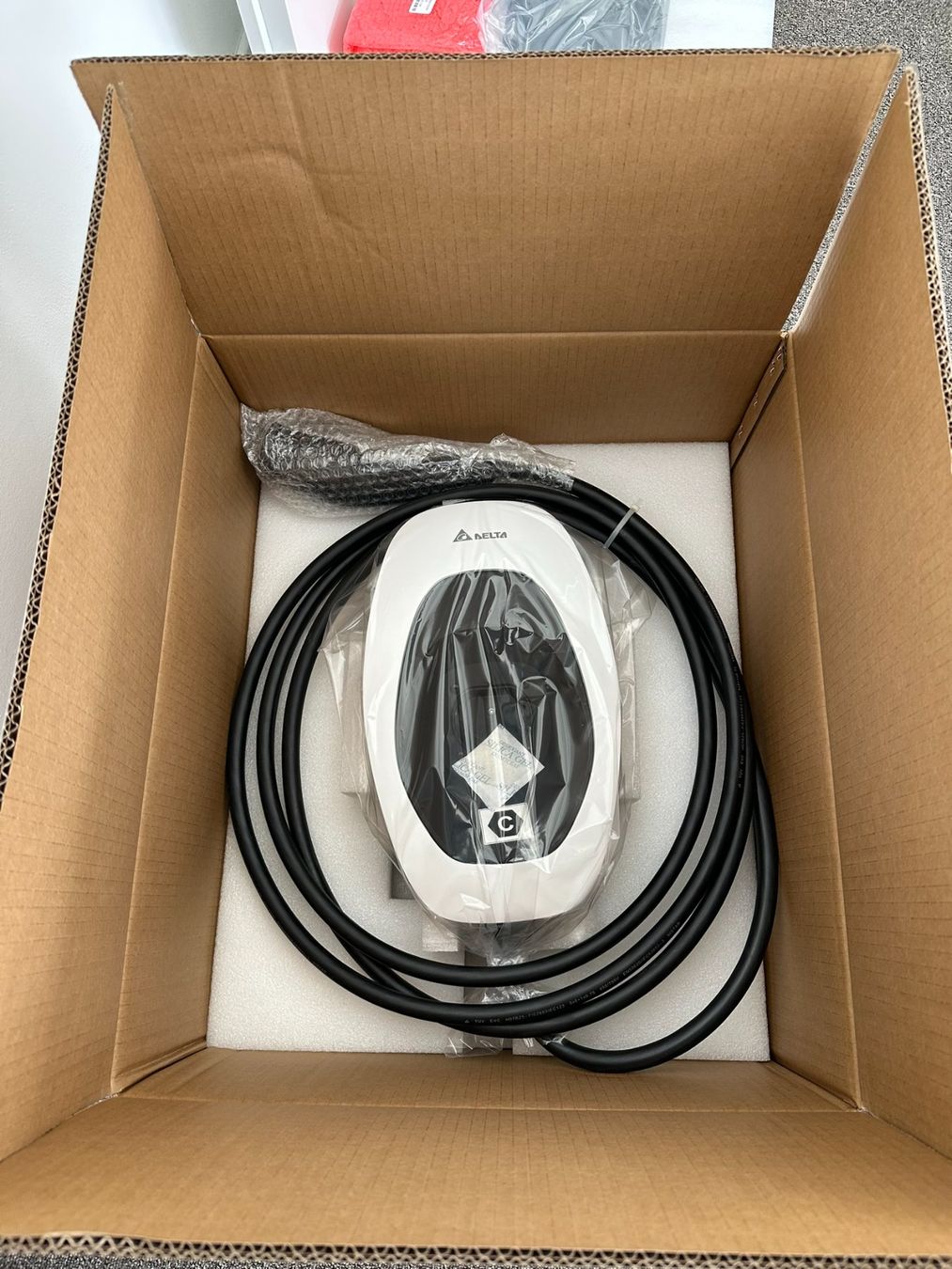 Caricabatterie: NEUE Ladestation 11kW AC Delta Max Basic mit Ladekabel 5m – Nuovo e nell'imballaggio originale da Bubikon venduto da val_d8ql