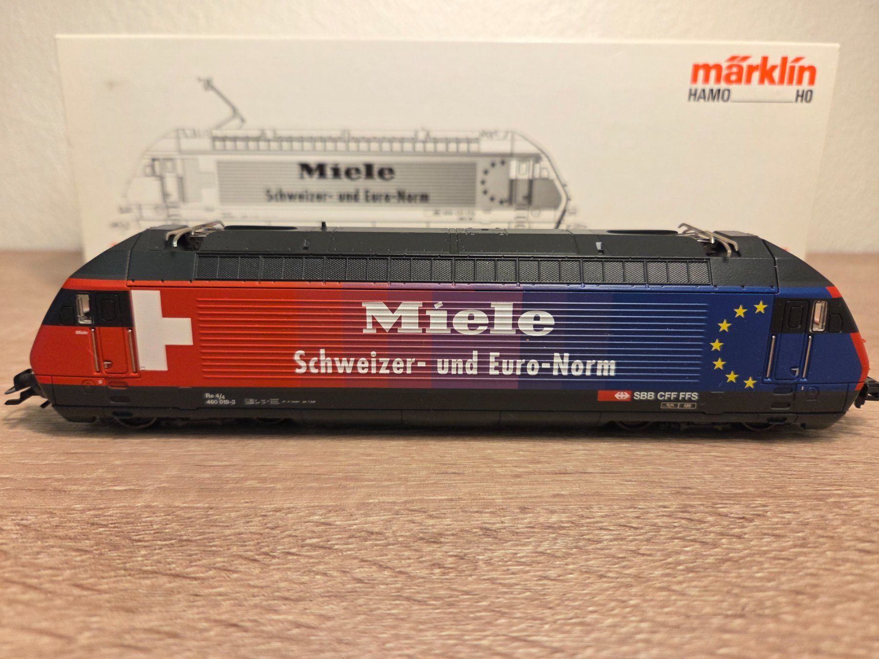 Märklin 38611 E-Lok Re 460 Miele SBB H0 WS Analog OVP (Gebraucht) in St