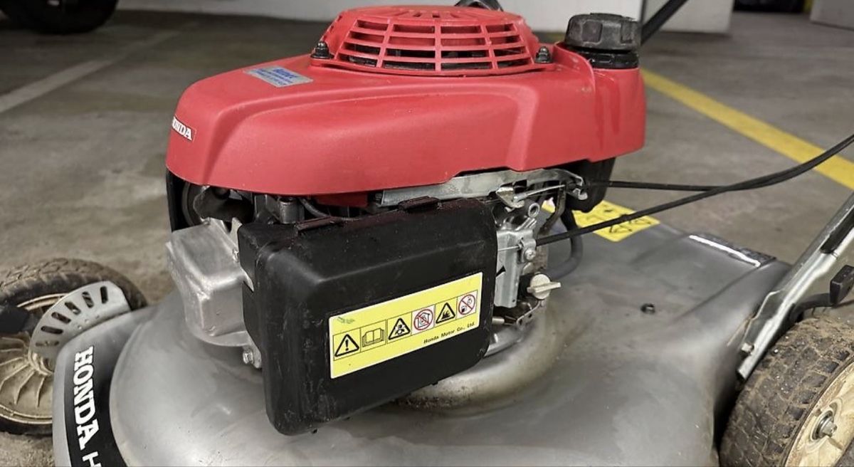 Honda Tondeuses à gazon: Honda Rasenmäher ab 1 Fr.!! – Neuf (Voir description) à Därligen par mai_lz9l 3