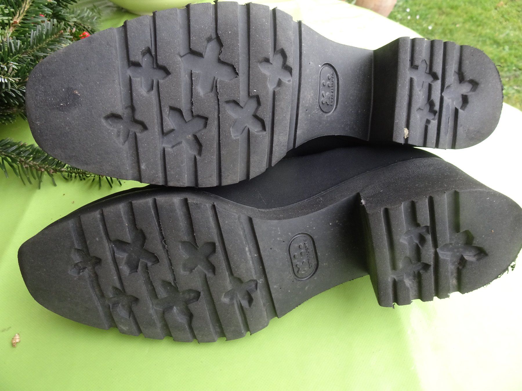 Scarpe da donna: Schicke schwarze Stiefeletten – Usato da männedorf venduto da purzelchen 2