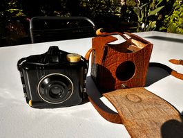 Kodak Brownie Flashmite 20 Vintage-Kamera mit Etui