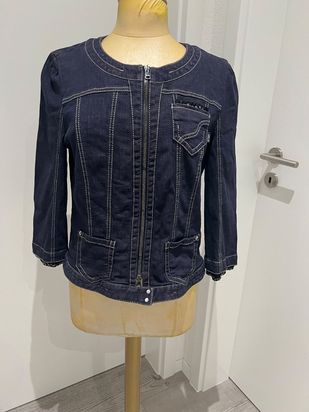 Marc Cain Jacken: MARCCAIN - Veste en jeans - – Gebraucht aus Mézières FR von Daisy16
