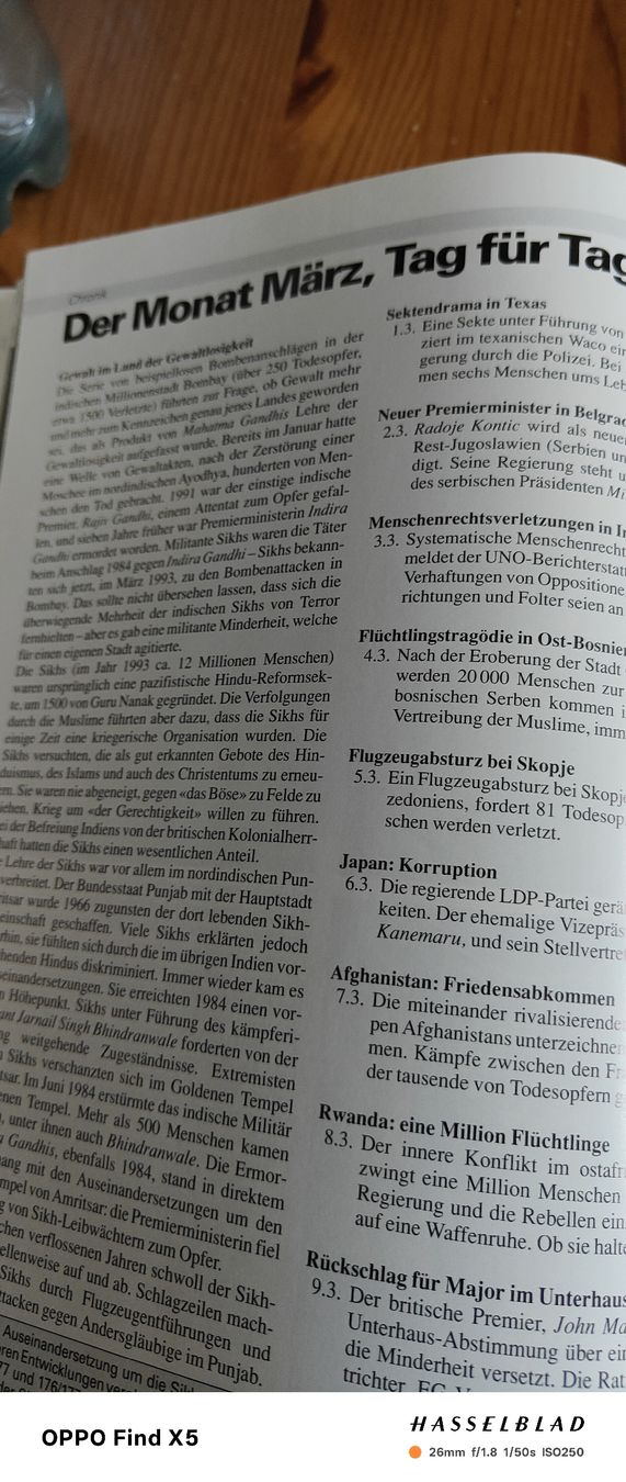 Libri: Welt Rundschau 1993 – Usato da Volken venduto da katz5 3