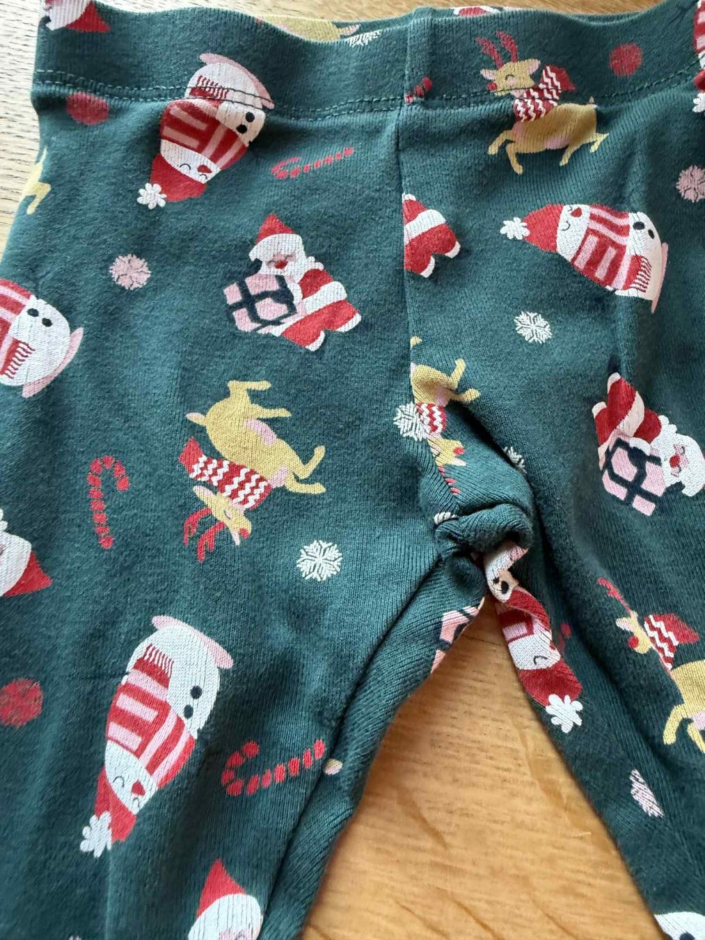 C&A Pantaloni: Weihnachts Leggings baby – Usato da Riehen venduto da ann_76jw 5