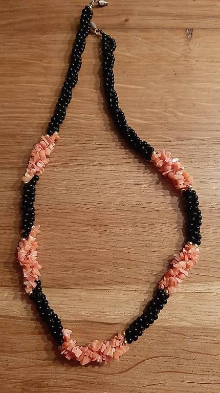Catenine: Halskette mit Koralle – Usato da Kriens venduto da honig01 1