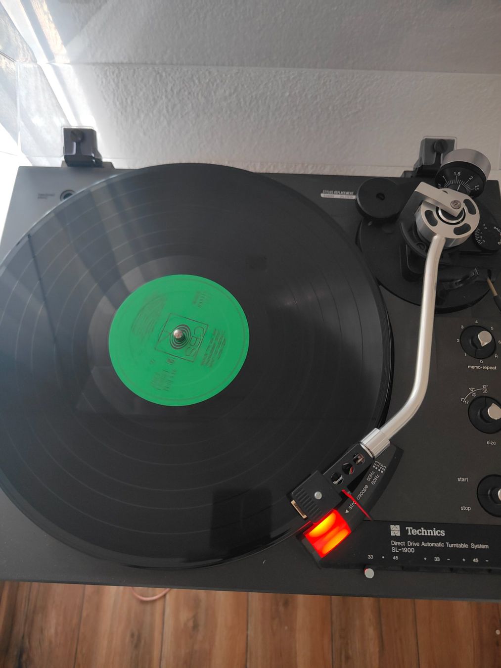 Technics Plattenspieler: Technics SL 1900 – Gebraucht aus Zell LU von Darwin-wroc 2