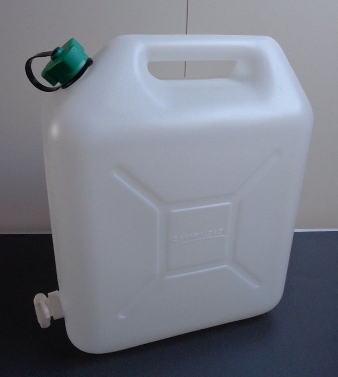 Hess Automobile - Wasserkanister 20L mit Wasserhahn (Kunststoff)