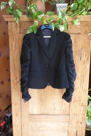 sehr schöne Festliche schwarze Jacke Gr  42 Street One
