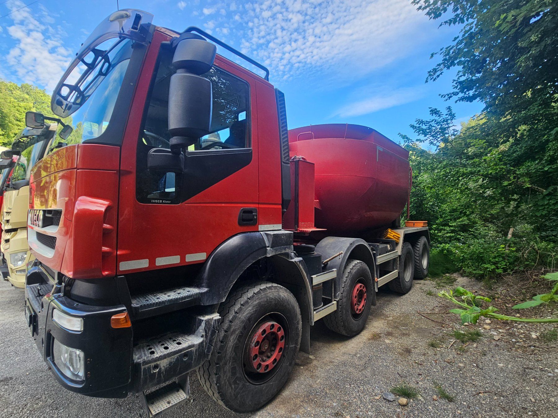 Iveco Autocarri: Iveco trakker Silo 12m3 340t45 – Usato da Wettingen venduto da Kwent 1
