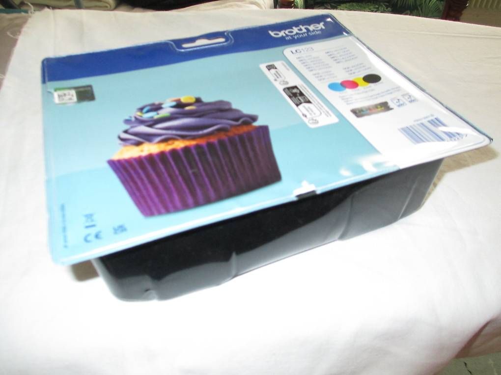Cartouches & Toner: Druckerpatronen zu Brother Drucker – Neuf avec emballage d'origine à Riehen par dipus 3
