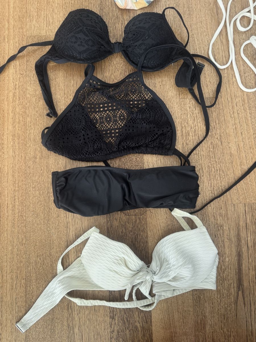 Badekleider & Bikinis: Badekleider Grösse S/M – Gebraucht aus Jona von noe_gc9h 1