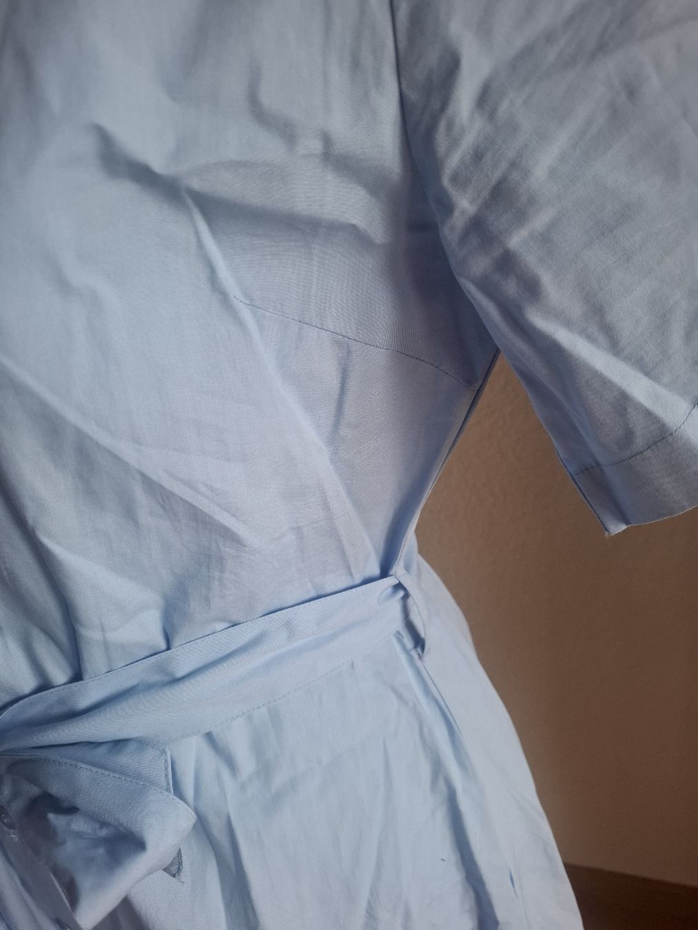 Anouk Robes: Hemdkleid ICHI hellblau mit Bindegürtel guter Zustand – D'occasion à Urtenen-Schönbühl par wirbelwind010 3